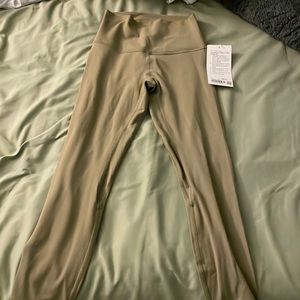 Lululemon align HR Crop 23” green